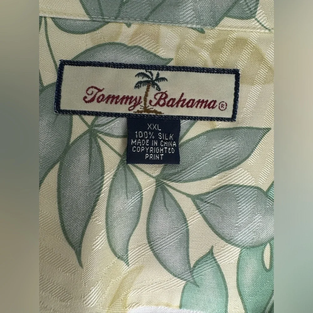 Tommy Bahama Floral Hawaiian Print Silk Camp Shirt Size XXL